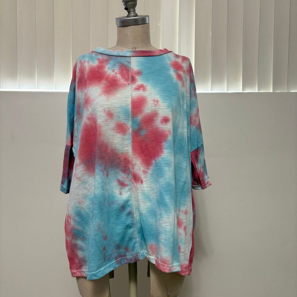 HOPELY Tie Dye Pink Blue  Women's  T-Shirt Small